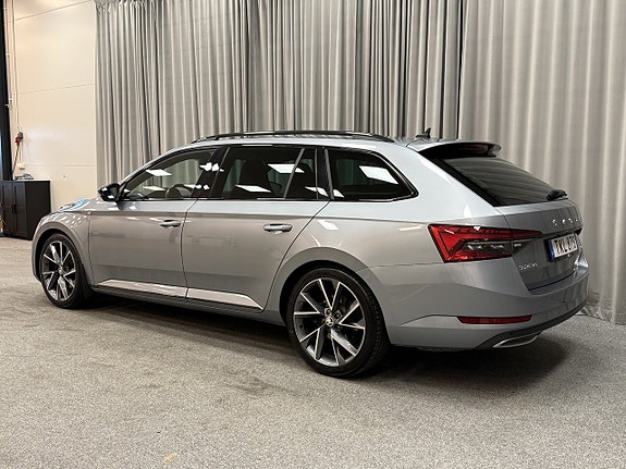 Skoda Superb 3 of 5