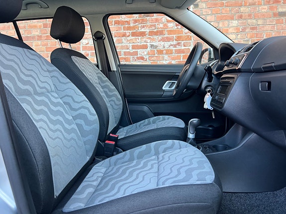 Skoda Fabia 10 of 17