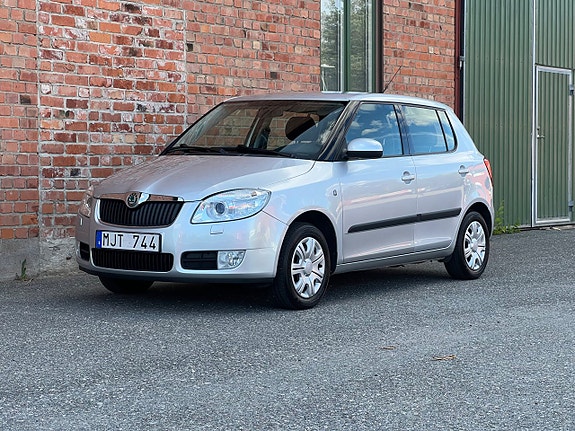 Skoda Fabia 3 of 5