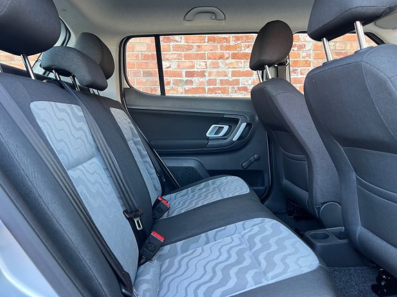 Skoda Fabia 13 of 17