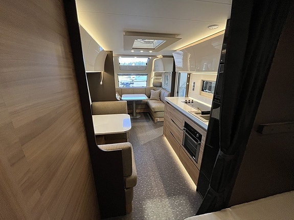 Adria Alpina 753 UP 10 of 14