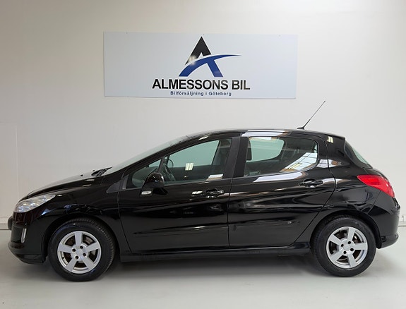 Peugeot 308 4 of 5