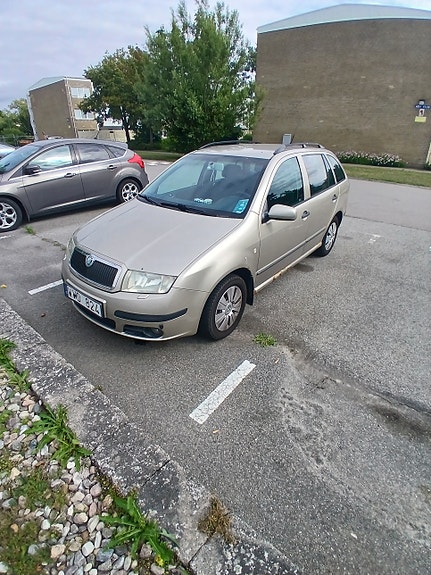 Skoda Fabia 3 of 4