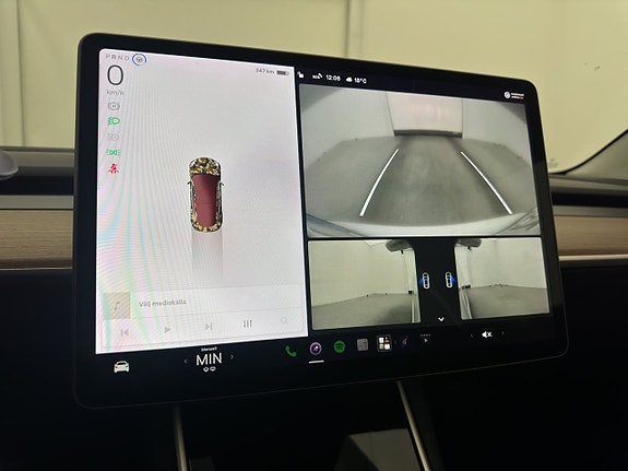 Tesla Model 3 19 of 30