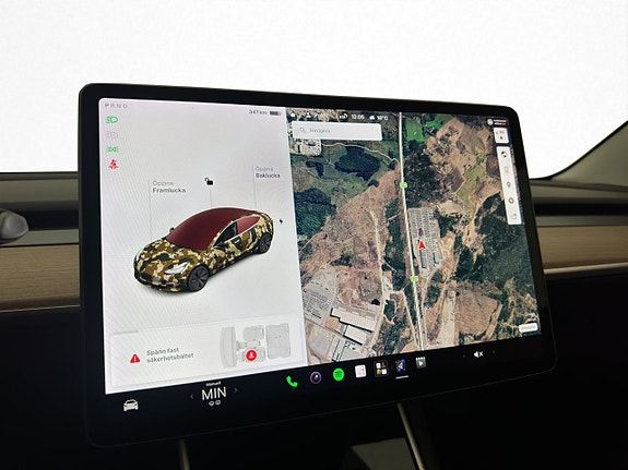 Tesla Model 3 20 of 30