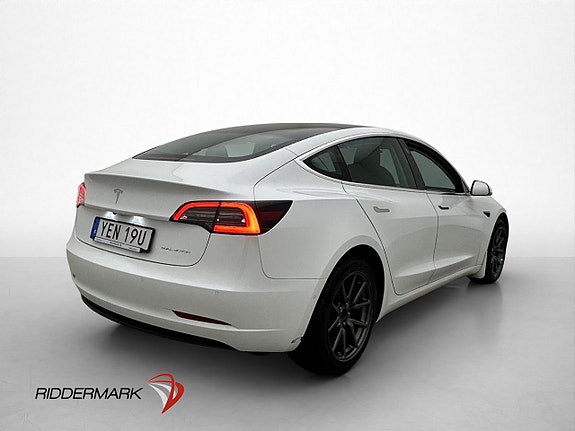 Tesla Model 3 9 of 30