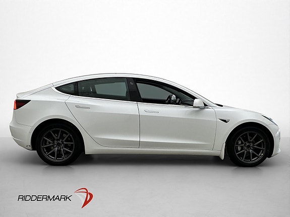 Tesla Model 3 10 of 30
