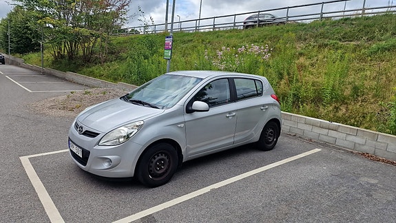 Hyundai i20 4 of 5