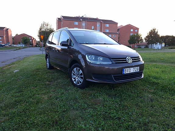 Volkswagen Sharan 2 of 5