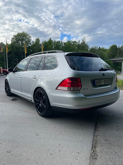 Volkswagen Golf V 3 of 5