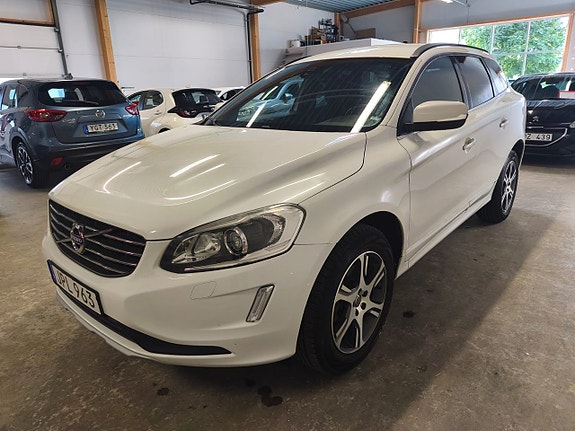 Volvo XC60 3 of 5