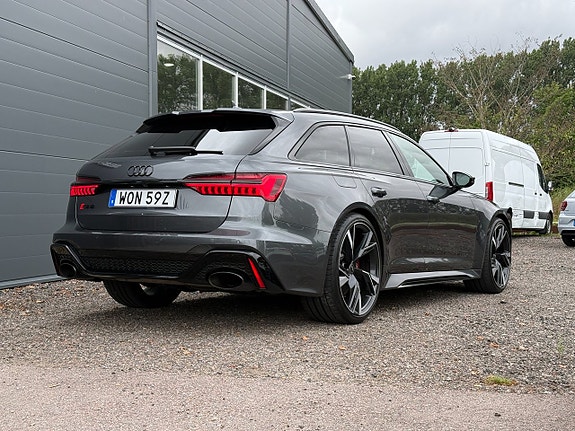 Audi RS6 3 of 5