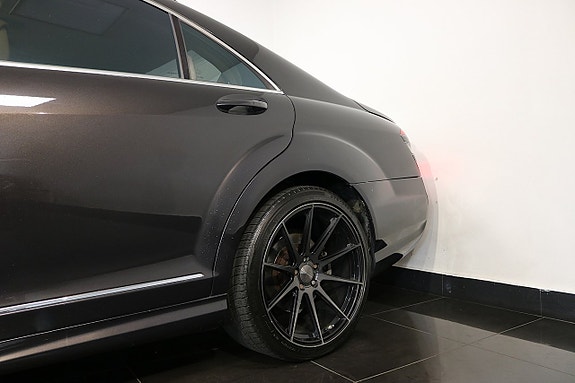 Mercedes-Benz S420 23 of 23