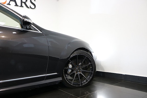 Mercedes-Benz S420 22 of 23