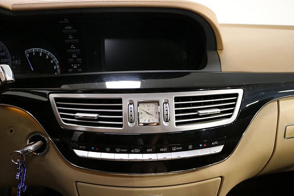 Mercedes-Benz S420 14 of 23