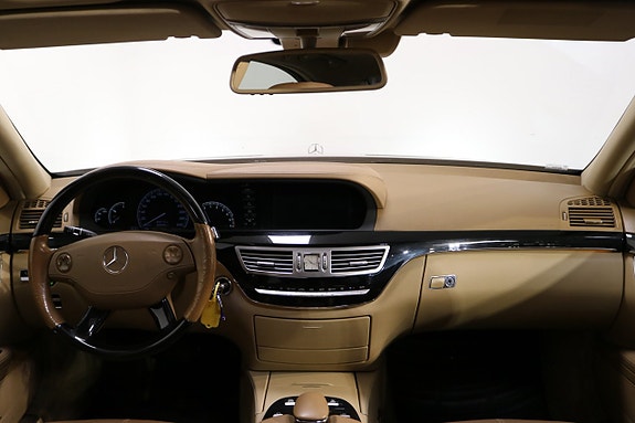 Mercedes-Benz S420 13 of 23