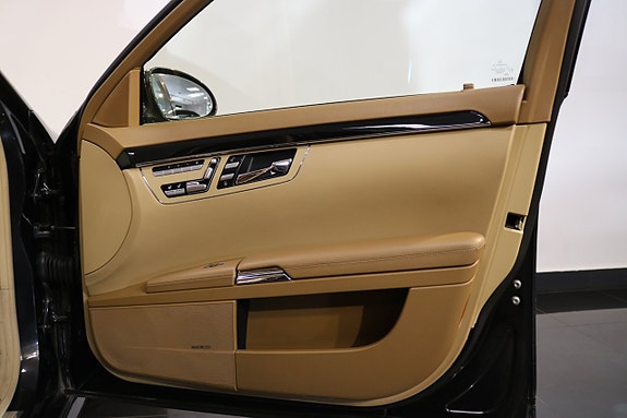 Mercedes-Benz S420 9 of 23