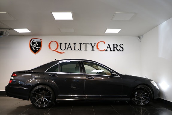 Mercedes-Benz S420 4 of 5