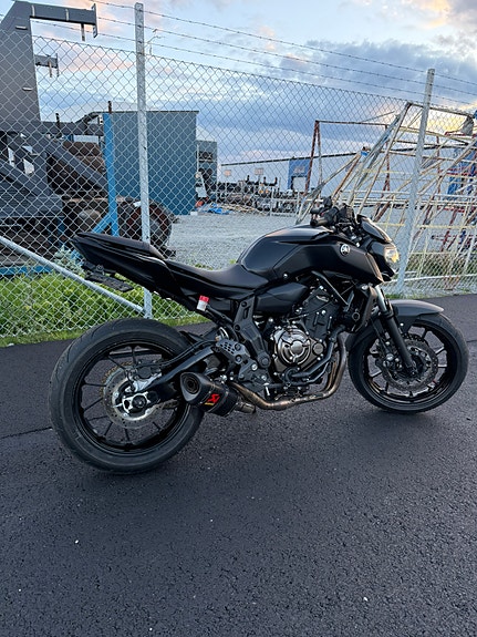 Yamaha MT-07 2 of 6