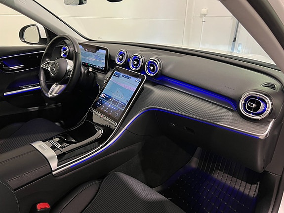 Mercedes-Benz C300 15 of 28