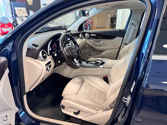 Mercedes-Benz GLC350 d 15 of 25
