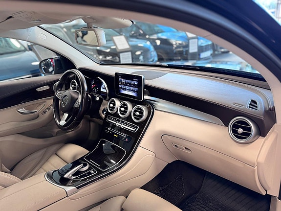 Mercedes-Benz GLC350 d 22 of 25