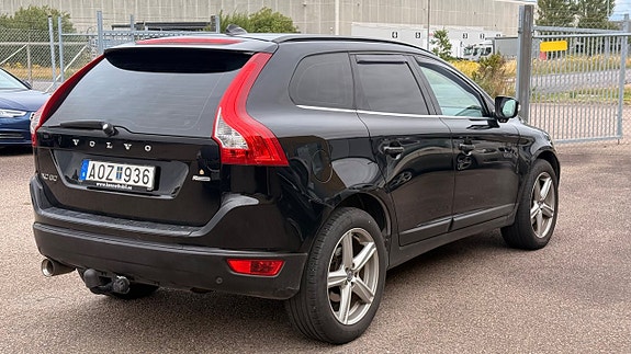 Volvo XC60 4 of 5