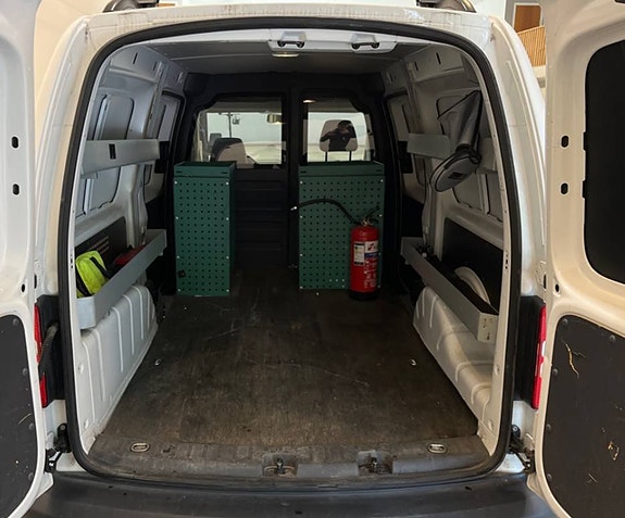 Volkswagen Caddy Maxi 8 of 16