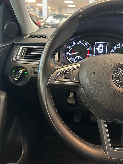 Skoda Rapid Spaceback 17 of 29