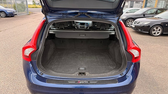 Volvo V60 25 of 26