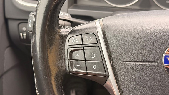 Volvo V60 14 of 26