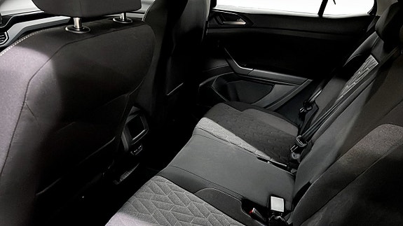 Volkswagen T-Cross 11 of 12