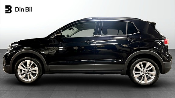 Volkswagen T-Cross 2 of 5