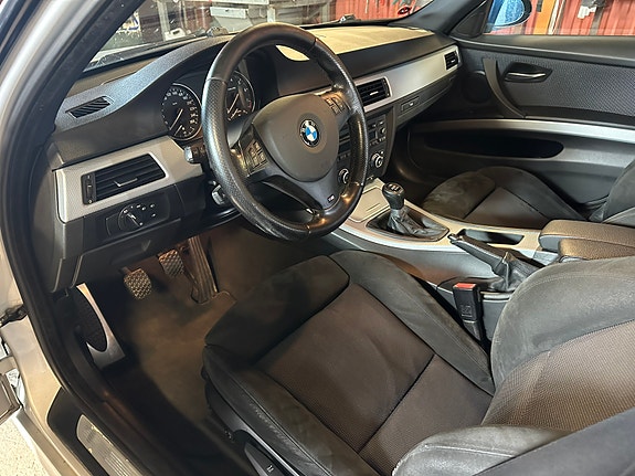 BMW 325i 6 of 7