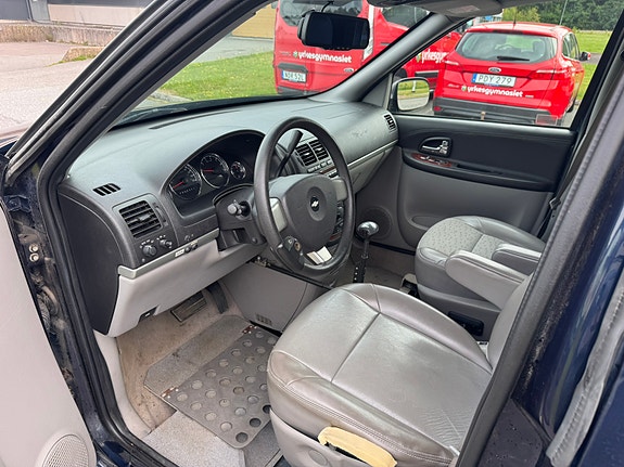 Chevrolet Uplander 5 of 5