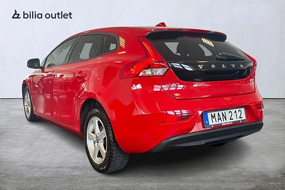 Volvo V40 4 of 30