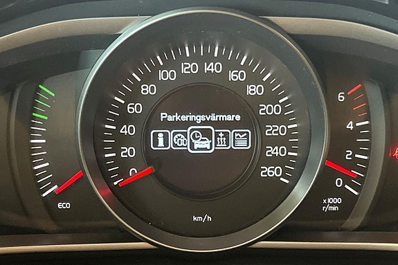 Volvo V40 18 of 30