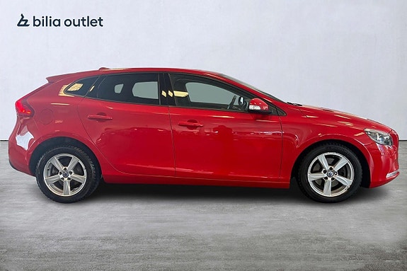 Volvo V40 7 of 30