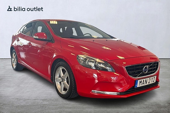 Volvo V40 8 of 30