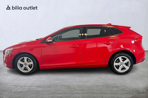Volvo V40 3 of 30