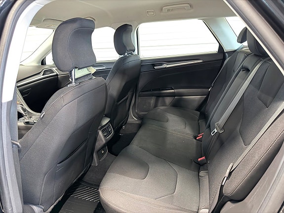 Ford Mondeo 13 of 14