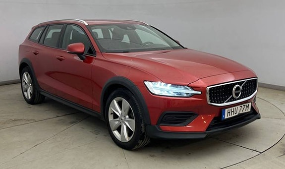 Volvo V60 Cross Country 4 of 11
