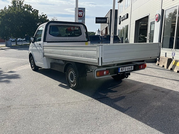 Volkswagen Transporter 4 of 5