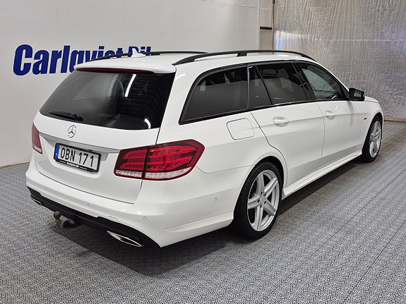 Mercedes-Benz E220 4 of 5