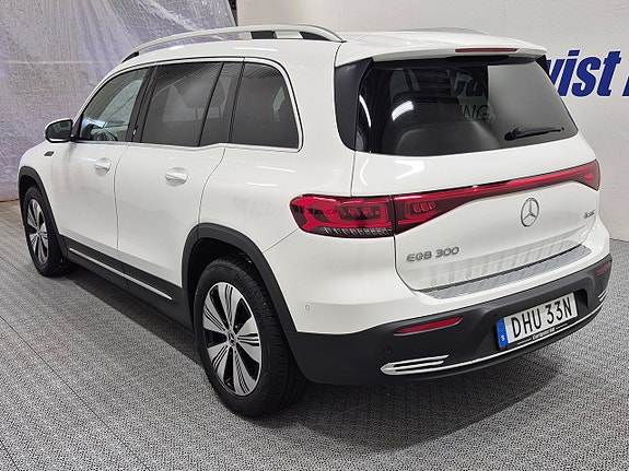 Mercedes-Benz EQB300 3 of 5