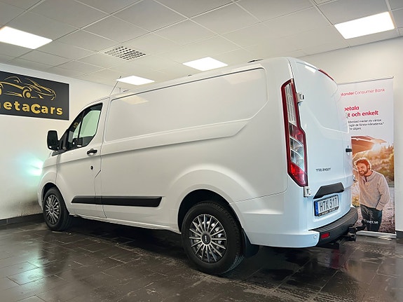 Ford Transit Custom 4 of 5