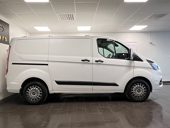 Ford Transit Custom 3 of 5