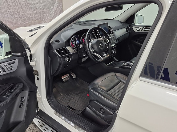 Mercedes-Benz GLE350 d 2 of 5