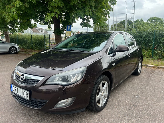 Opel Astra 4 of 5