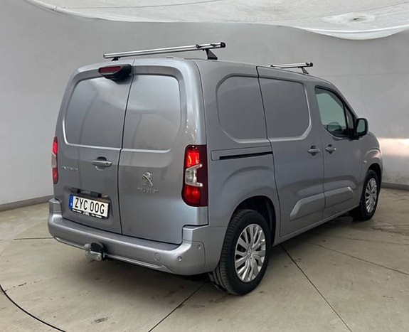 Peugeot Partner 2 of 5